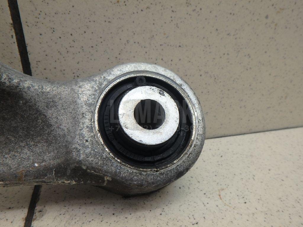 Рычаг задний верхний левый