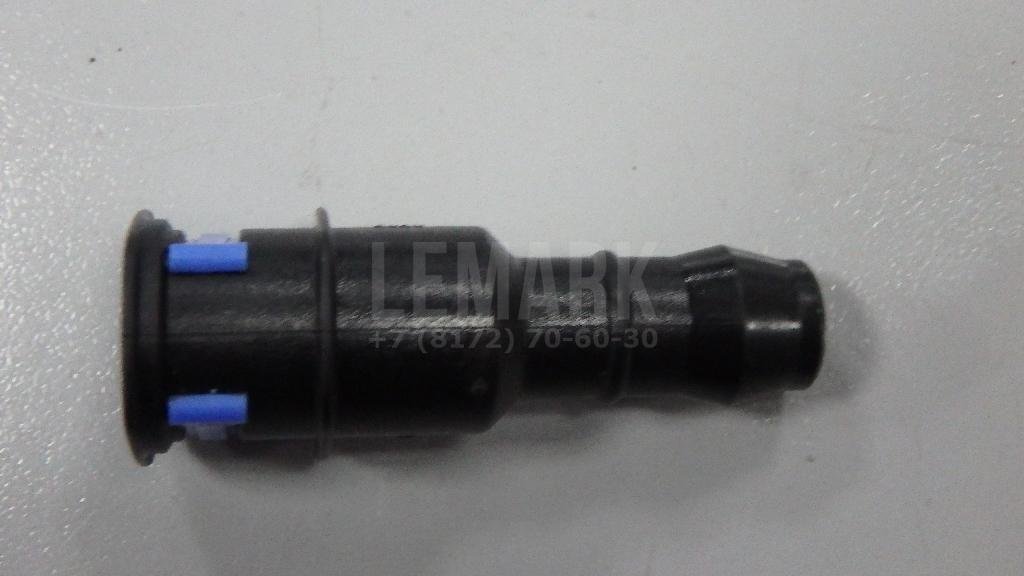 Штуцер трубки омывателя