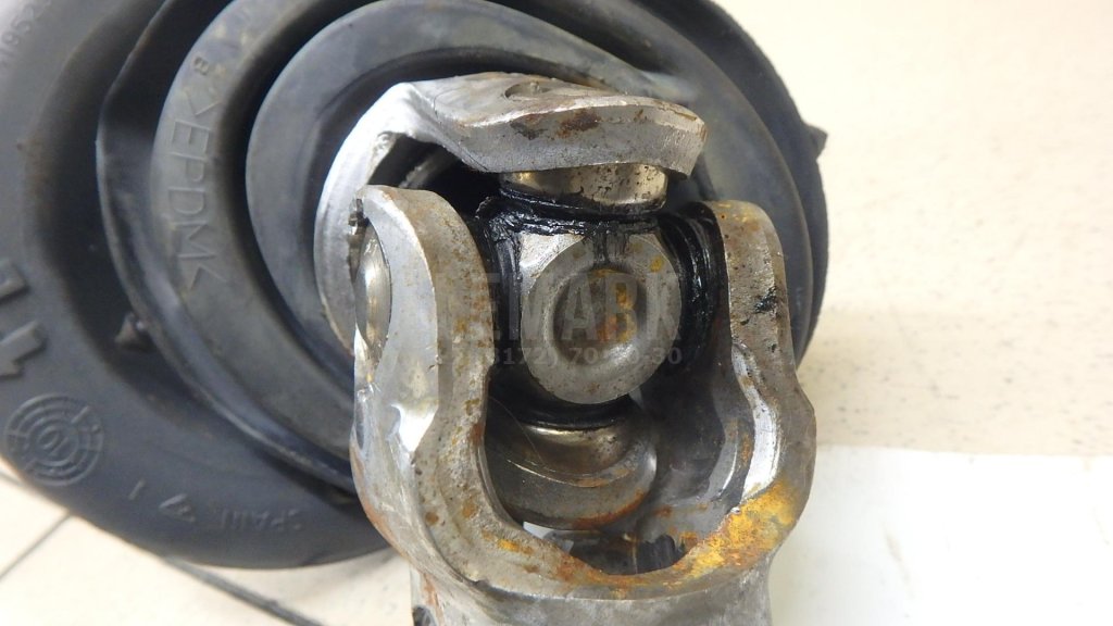 Вал рулевого управления промежуточный