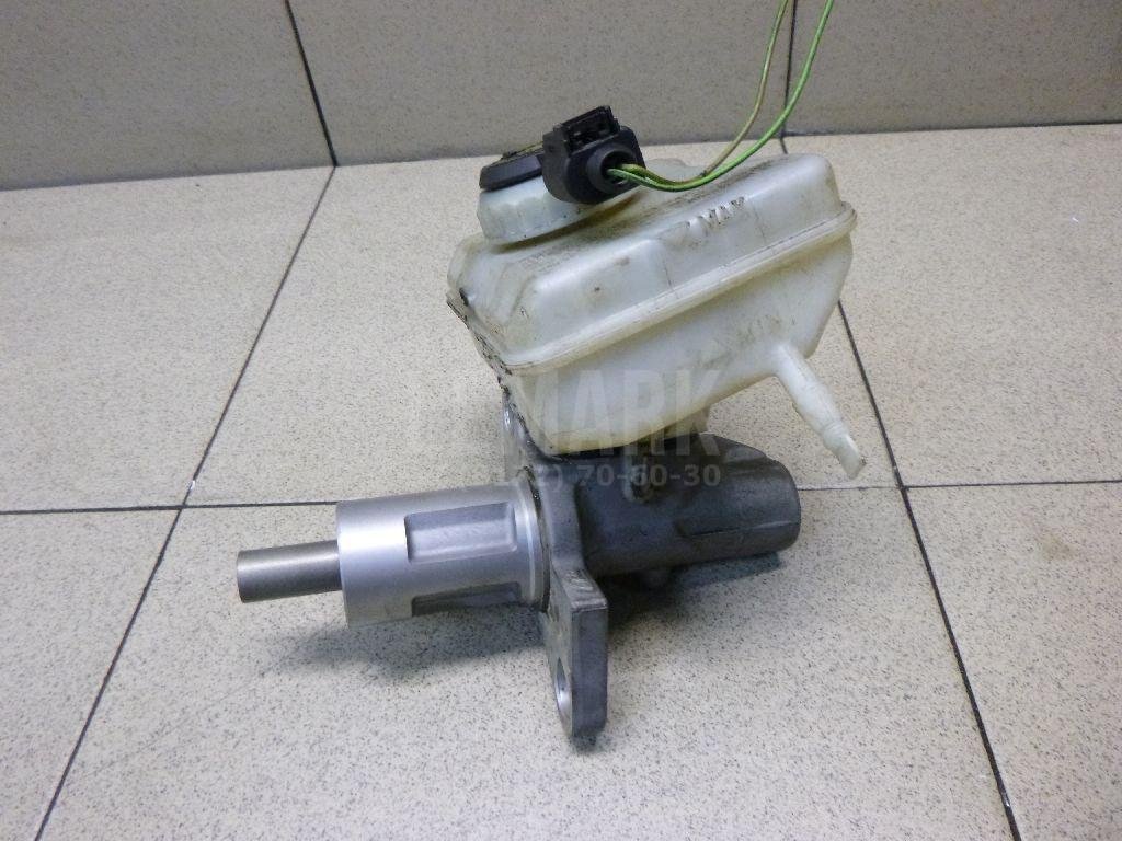 Цилиндр тормозной главный