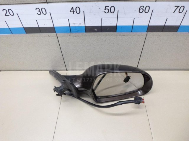 Зеркало правое электрическое