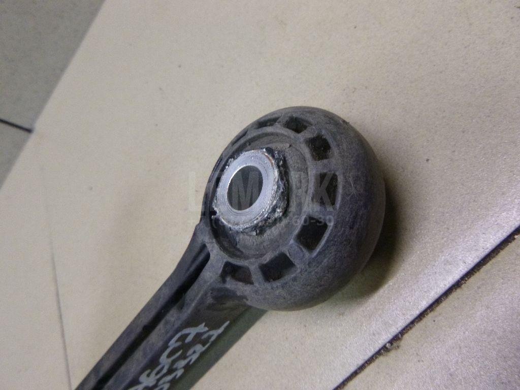 Стойка переднего стабилизатора