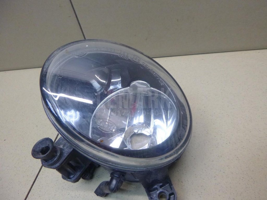 Фара противотуманная левая