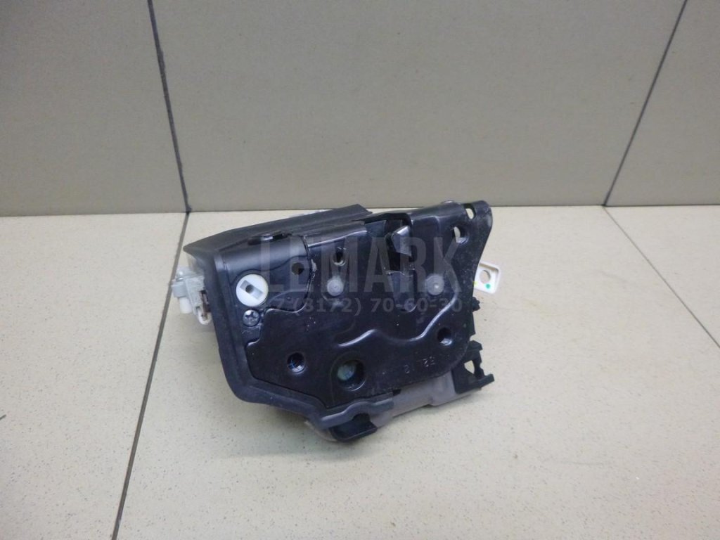 Замок двери задней левой