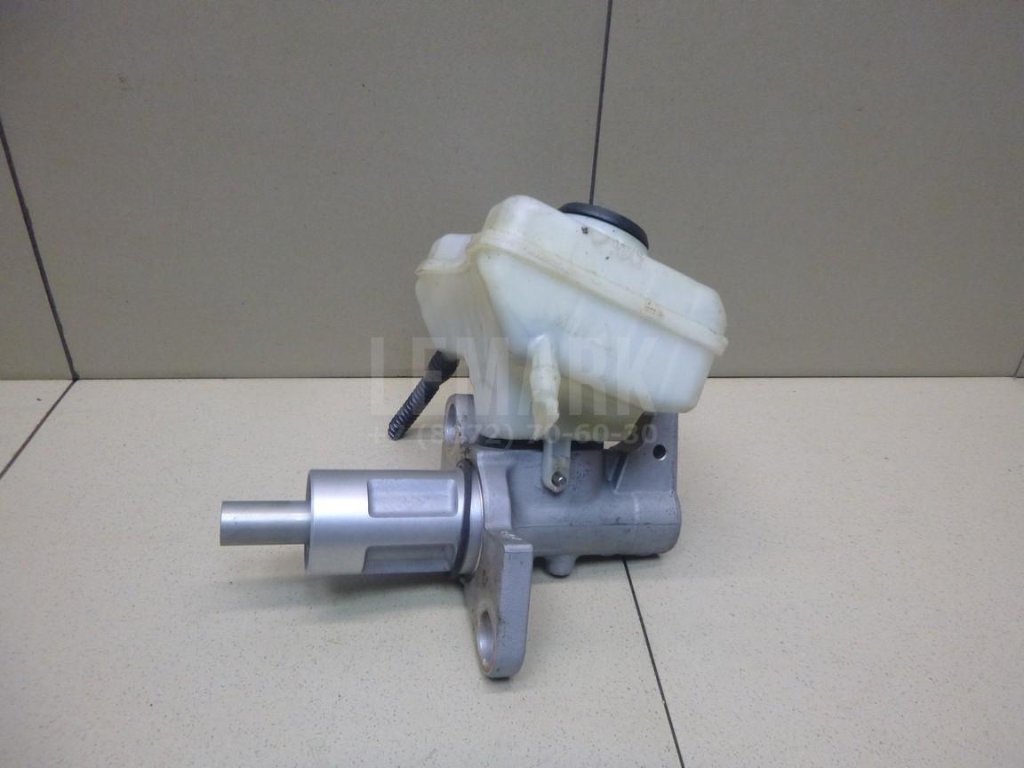 Цилиндр тормозной главный