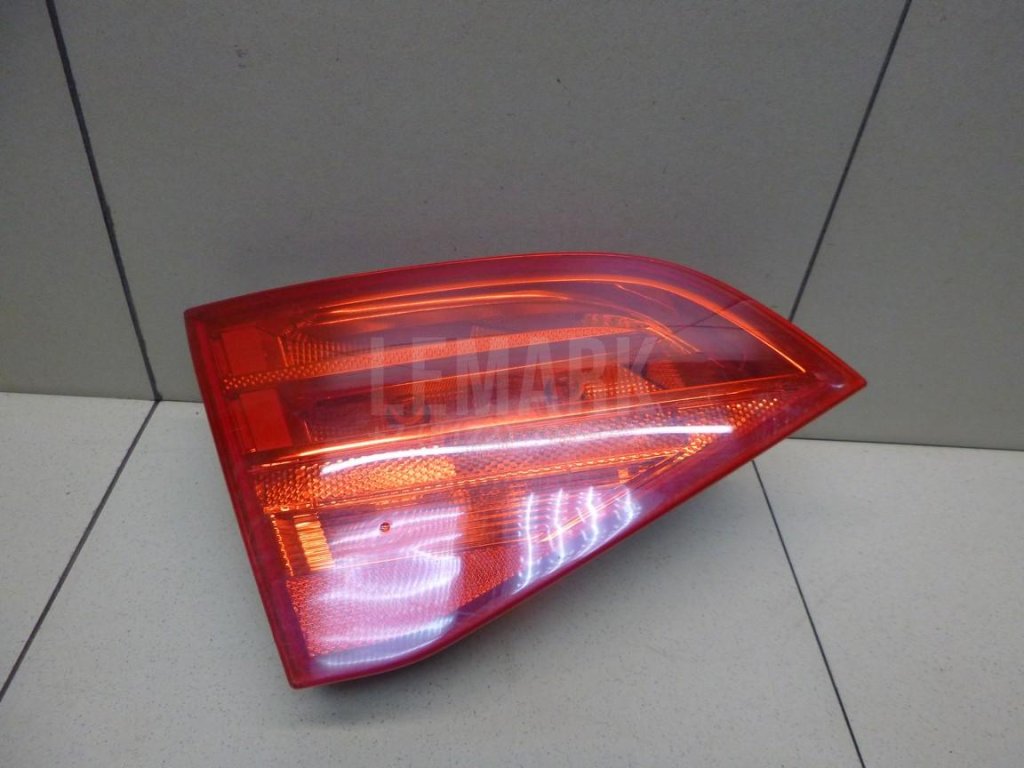 Фонарь задний внутренний левый
