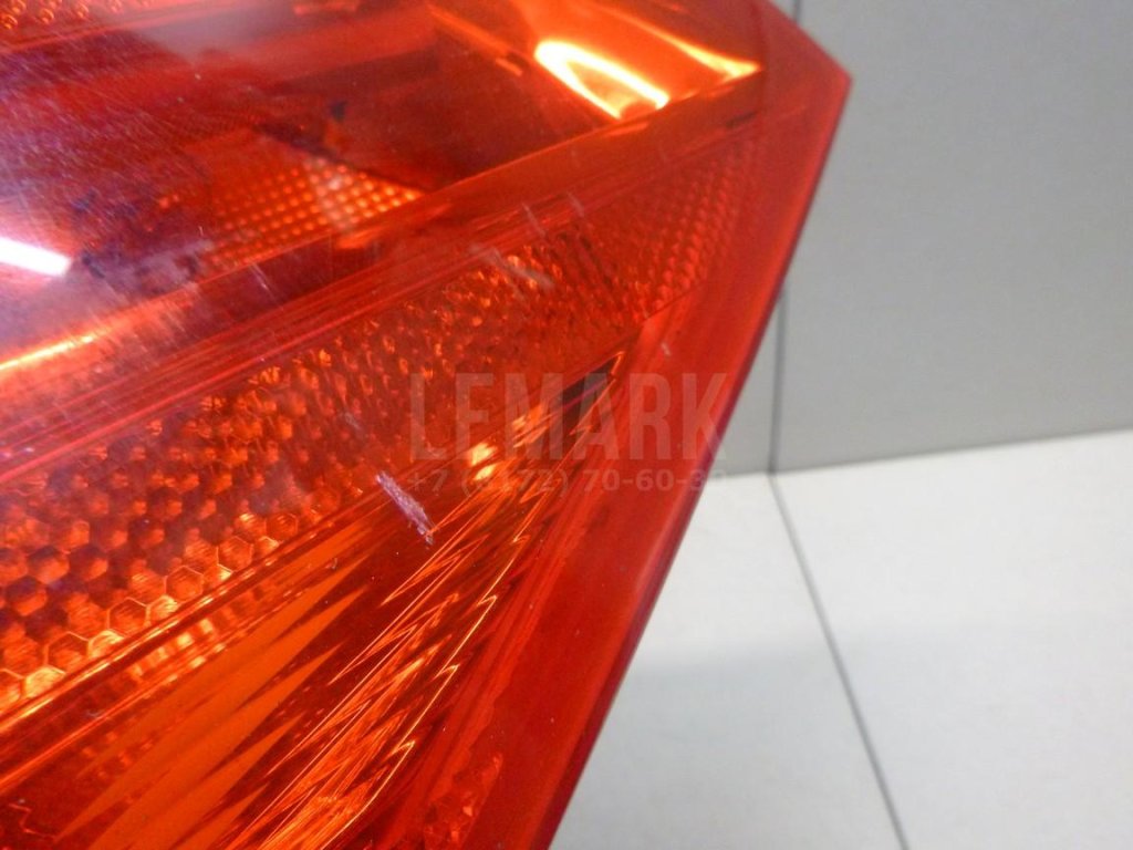 Фонарь задний внутренний левый