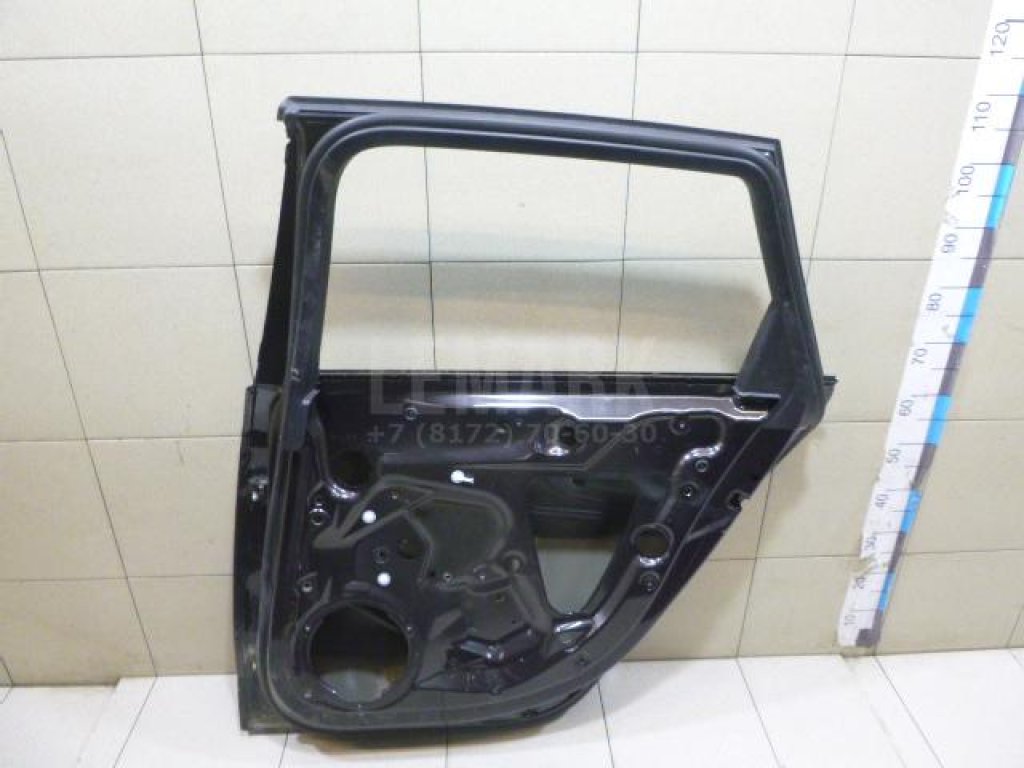 Дверь задняя правая