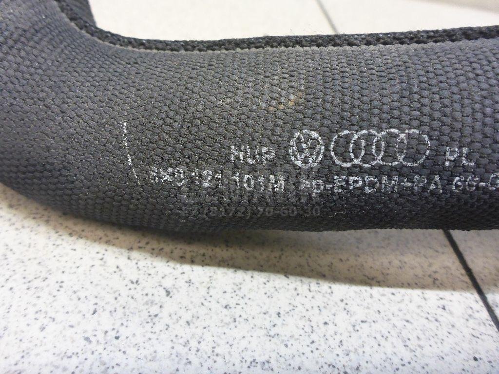 Патрубок радиатора