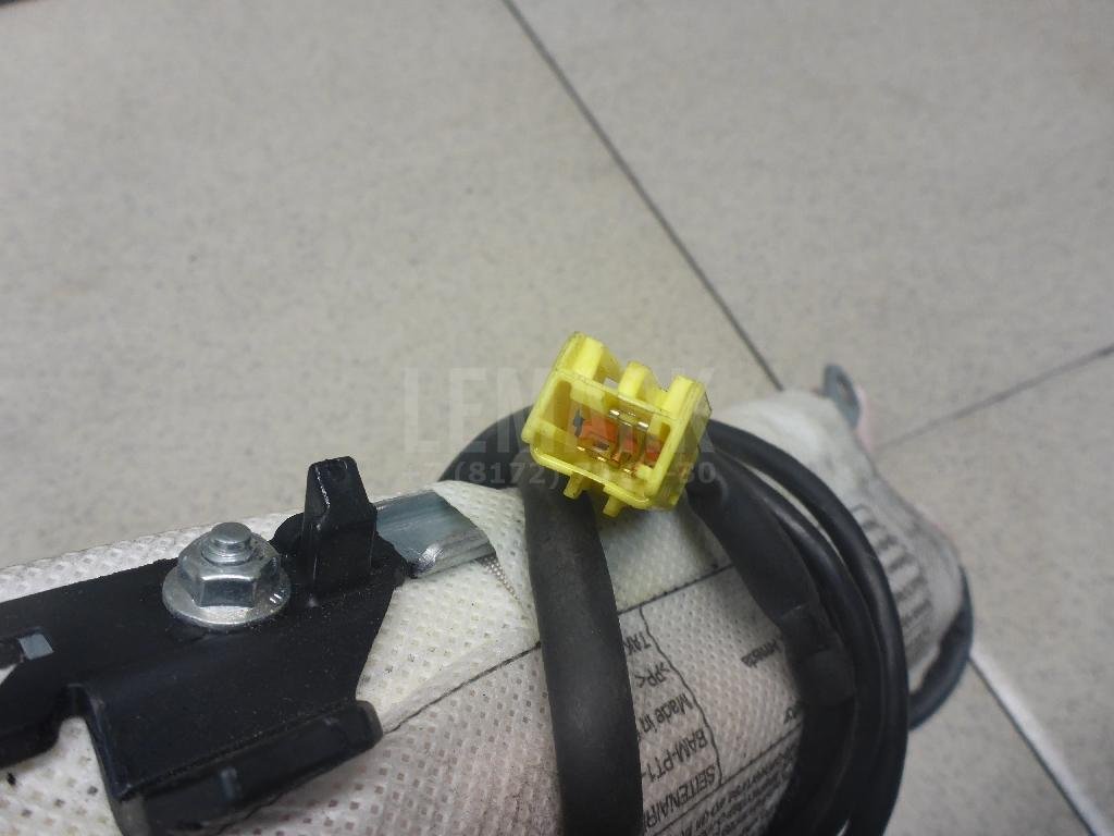 Подушка безопасности боковая (в сиденье)