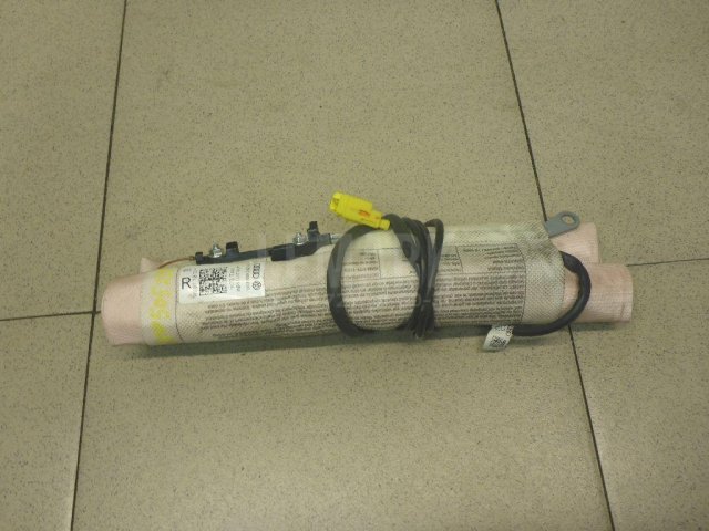 Подушка безопасности боковая (в сиденье)