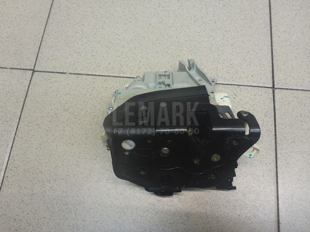 Замок двери задней левой