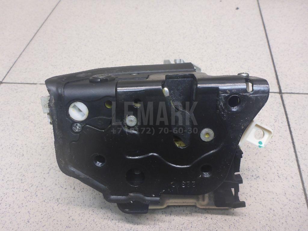 Замок двери задней левой