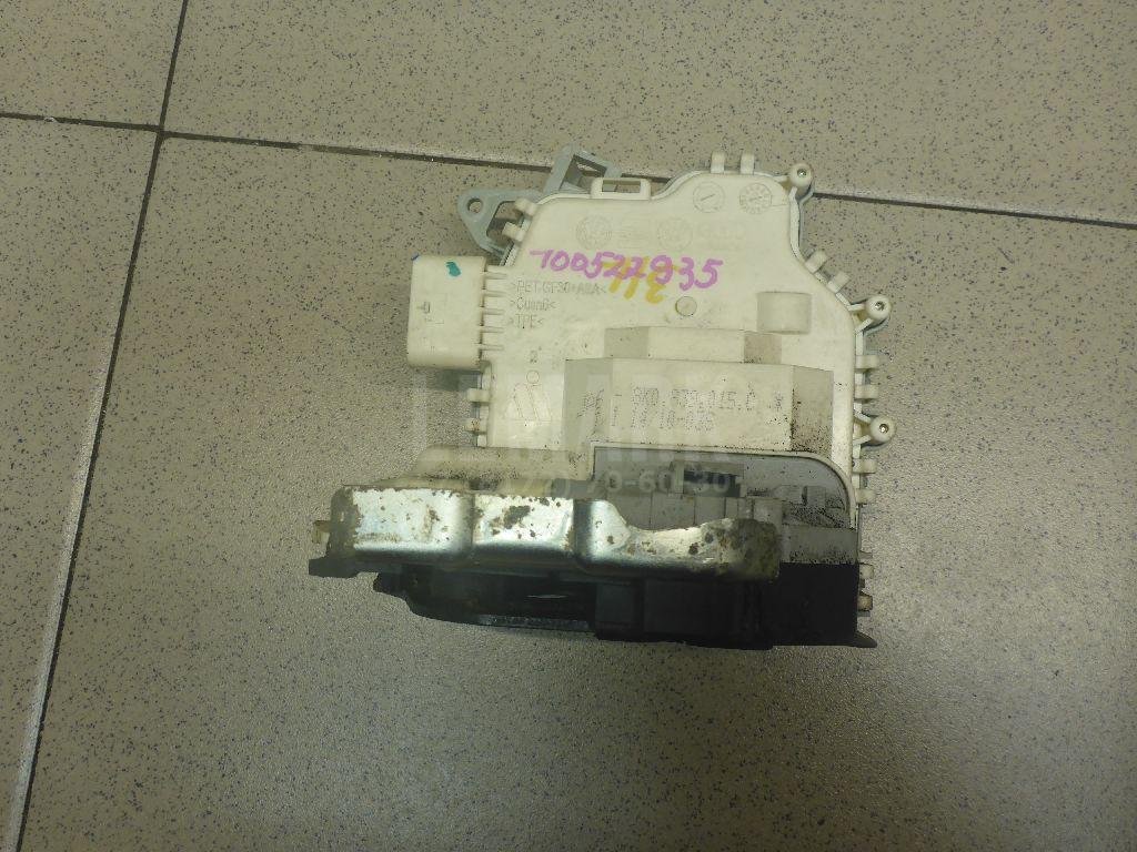 Замок двери задней левой