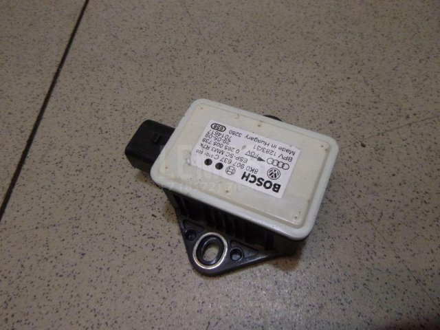 Датчик ускорения