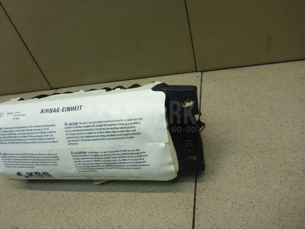 Подушка безопасности пассажирская (в торпедо)