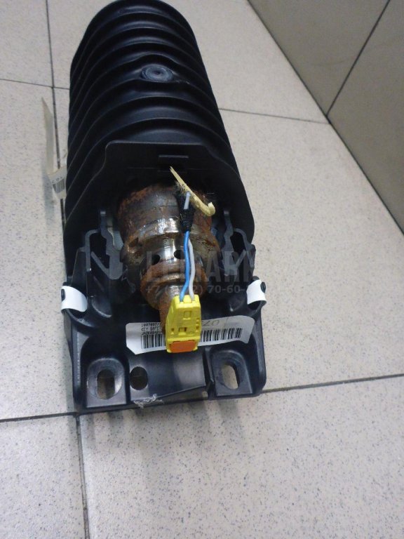 Подушка безопасности пассажирская (в торпедо)