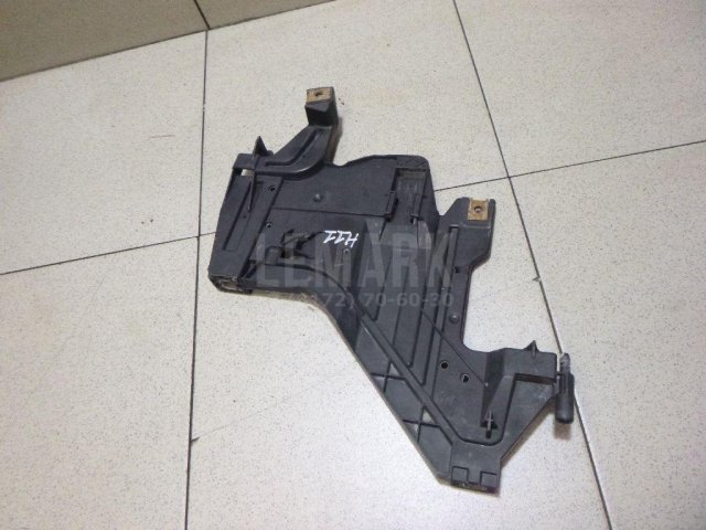 Кронштейн крепления фары