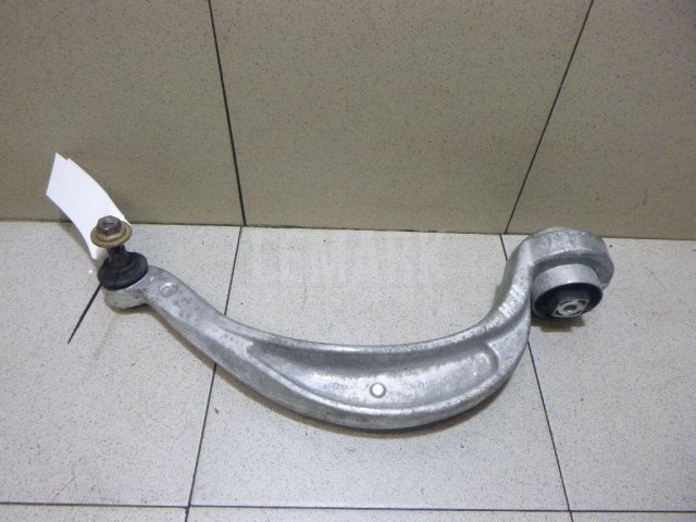 Рычаг передний нижний левый задний