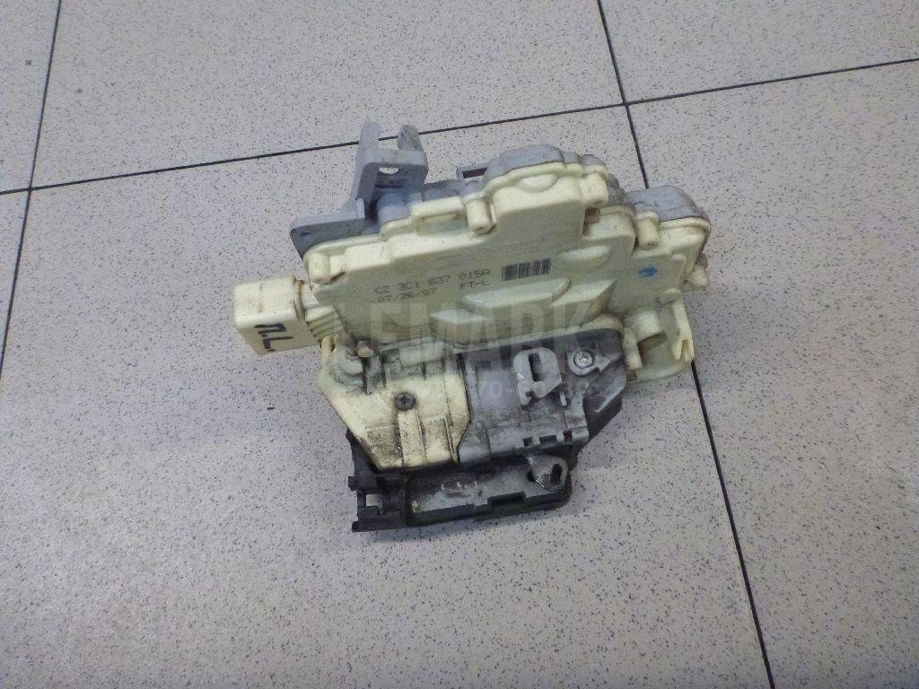 Замок двери передней левой