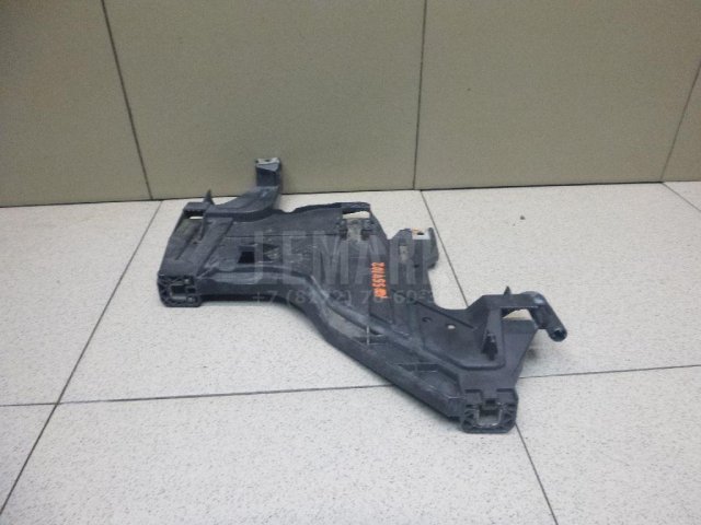 Кронштейн крепления фары