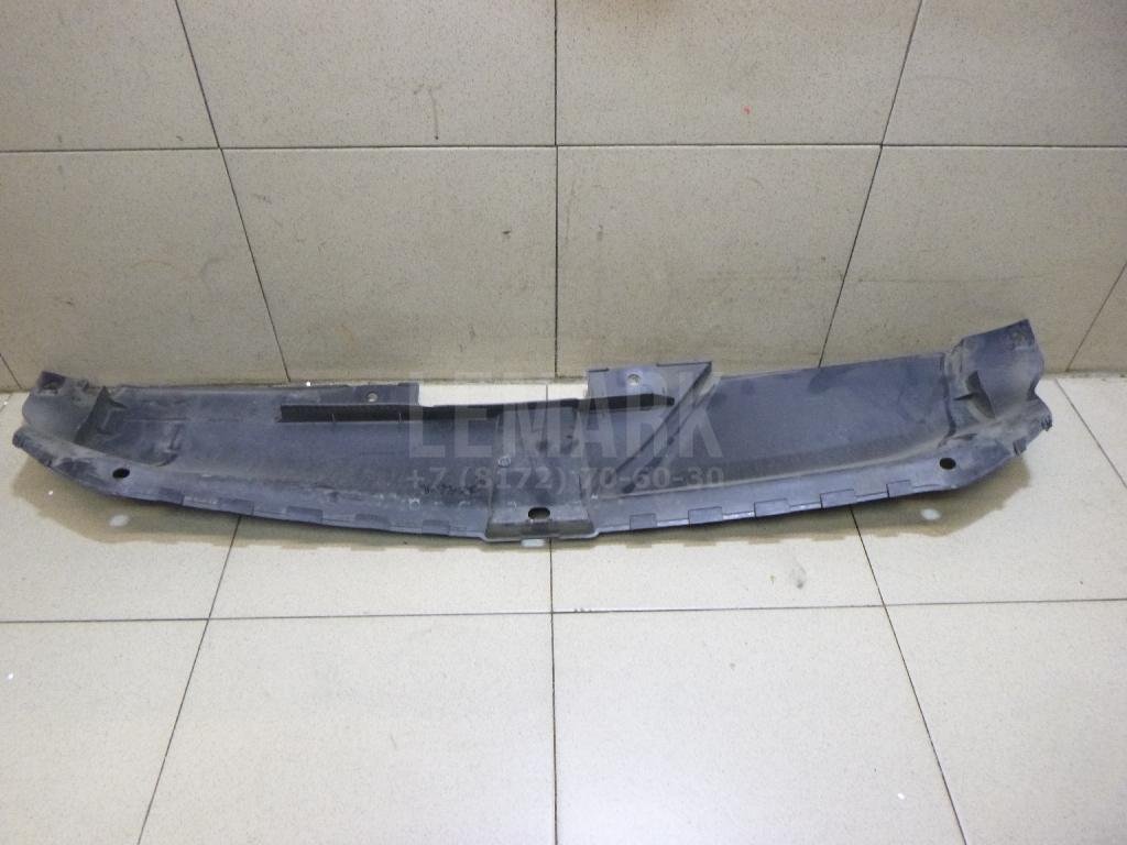 Кожух замка капота