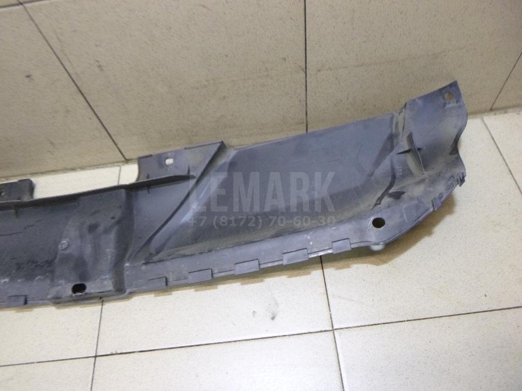 Кожух замка капота