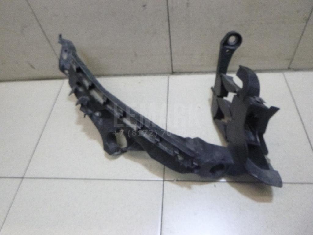 Кронштейн фар правый