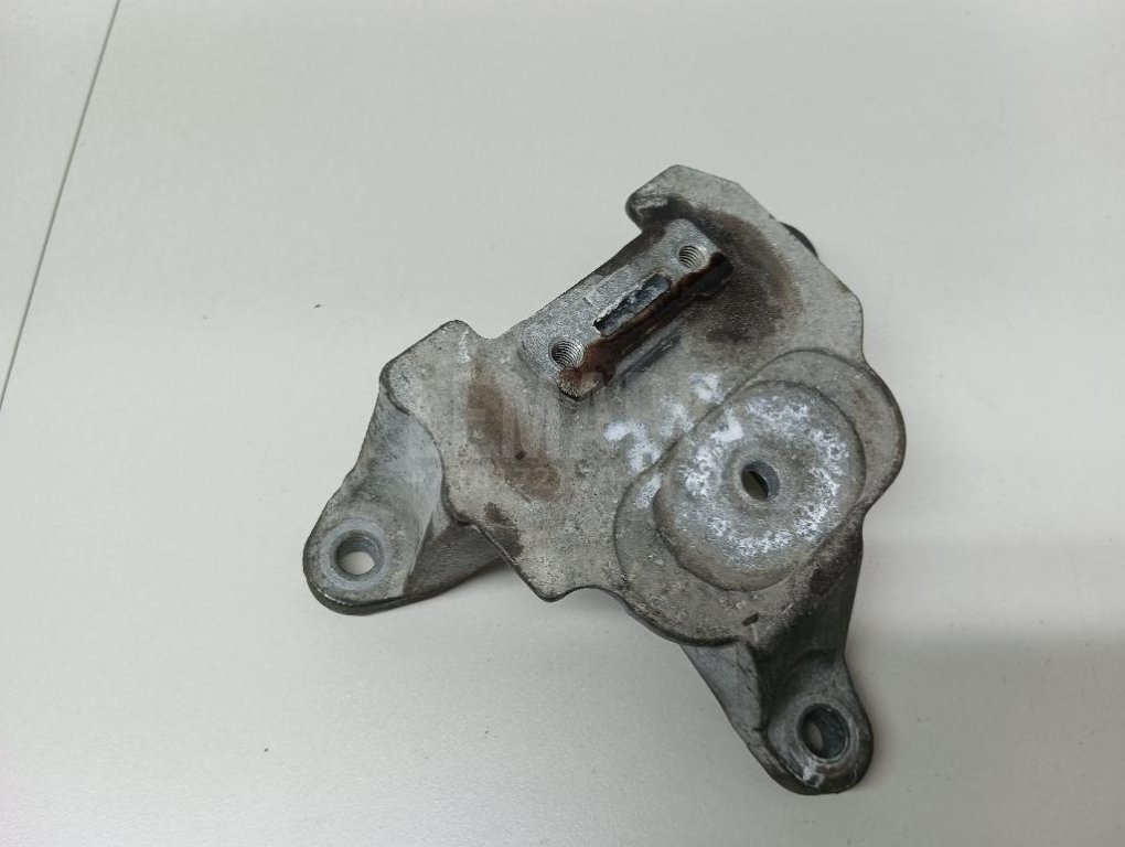 Кронштейн КПП для  Audi A4 [B8] Allroad 2009-2015