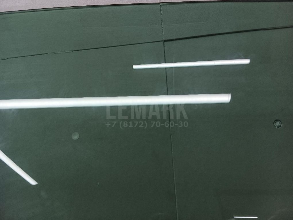 Стекло двери задней правой