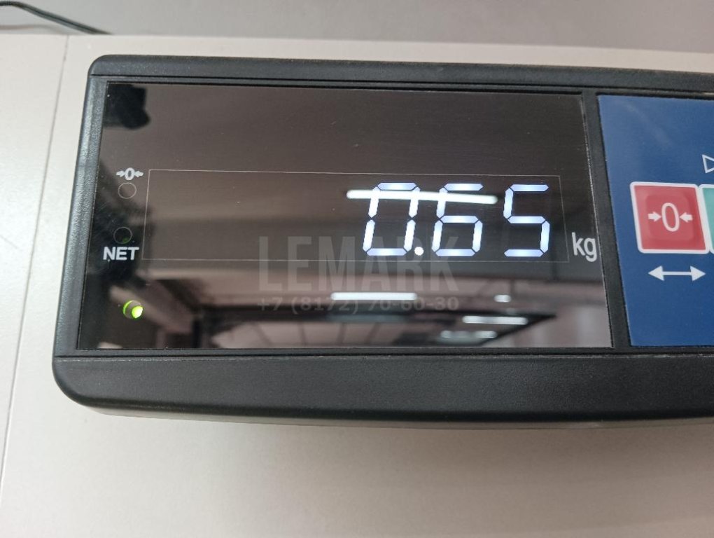 Кожух замка капота