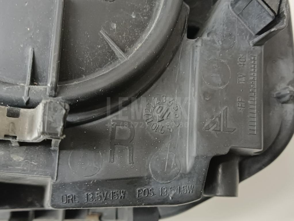 Фара правая для  Audi A2 [8Z0] 2000-2005