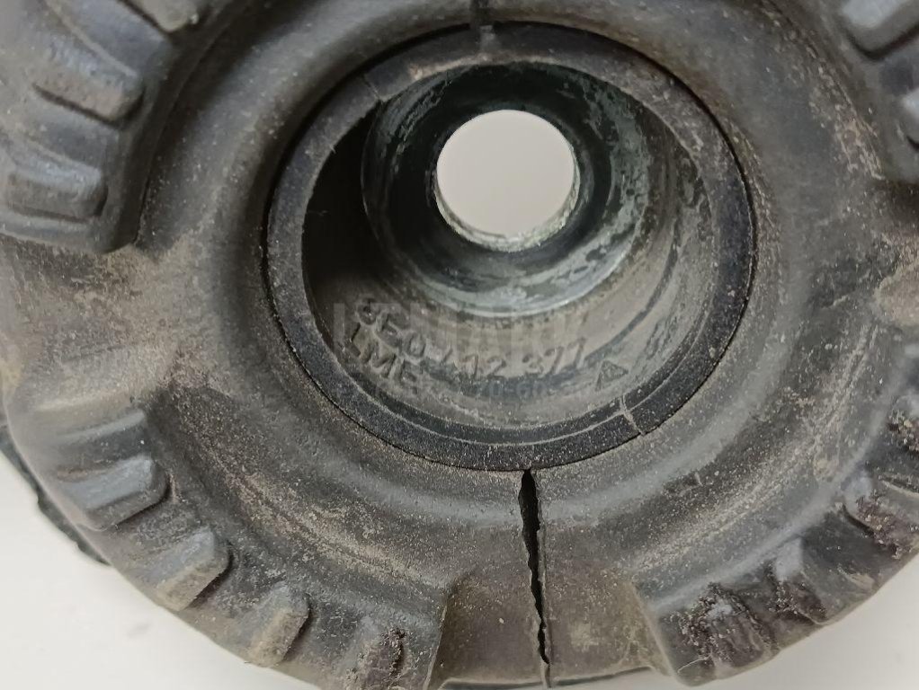 Опора переднего амортизатора верхняя