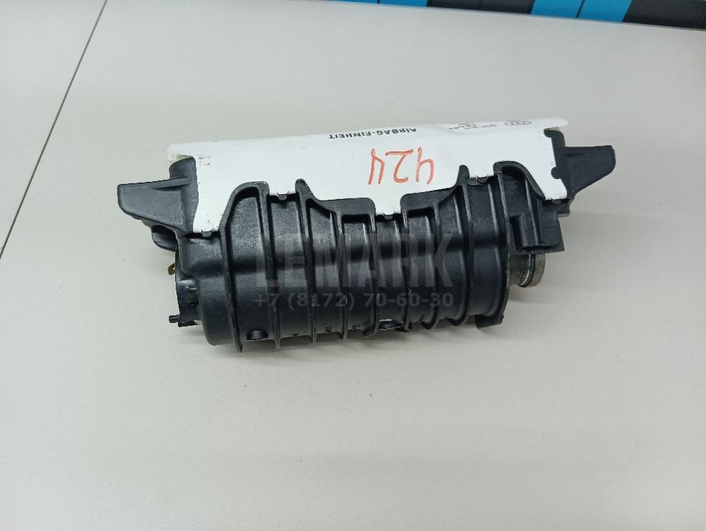 Подушка безопасности пассажирская (в торпедо)