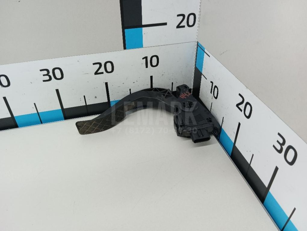 Педаль газа