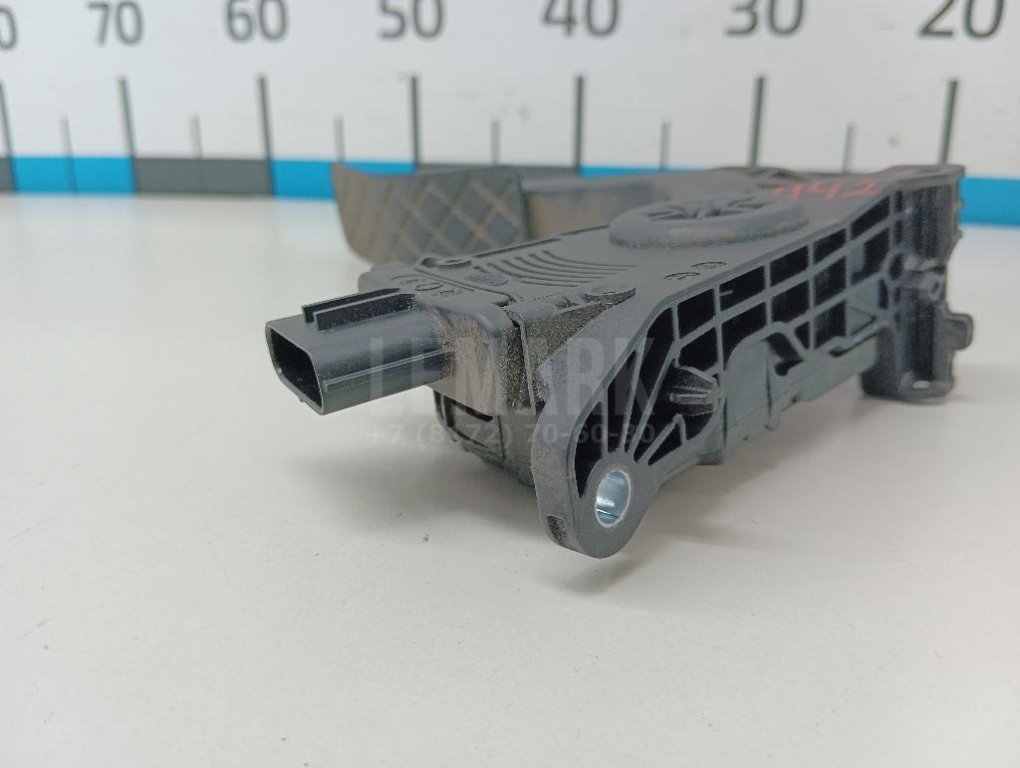 Педаль газа