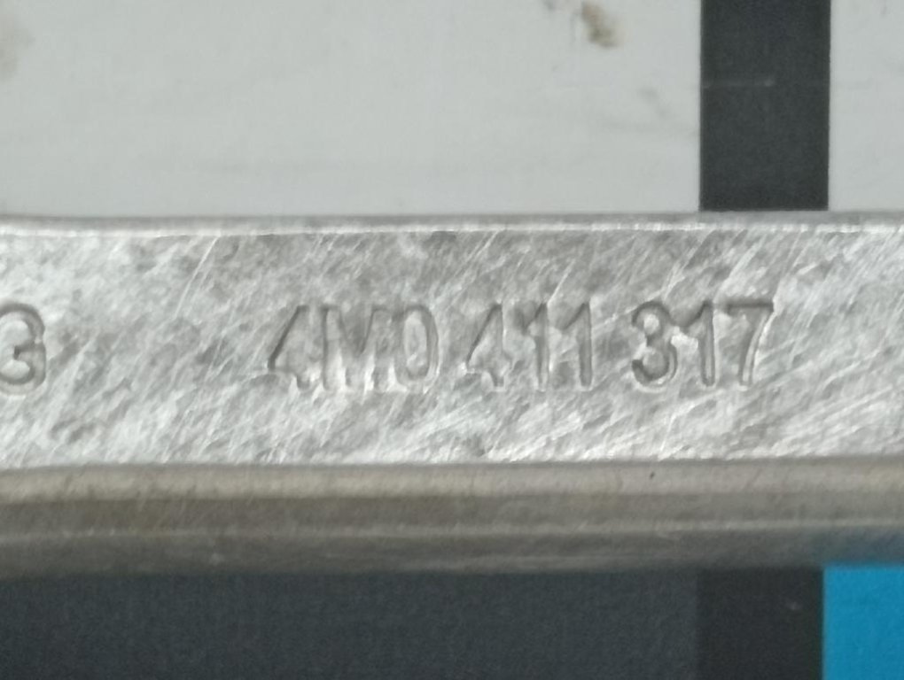 Стойка переднего стабилизатора