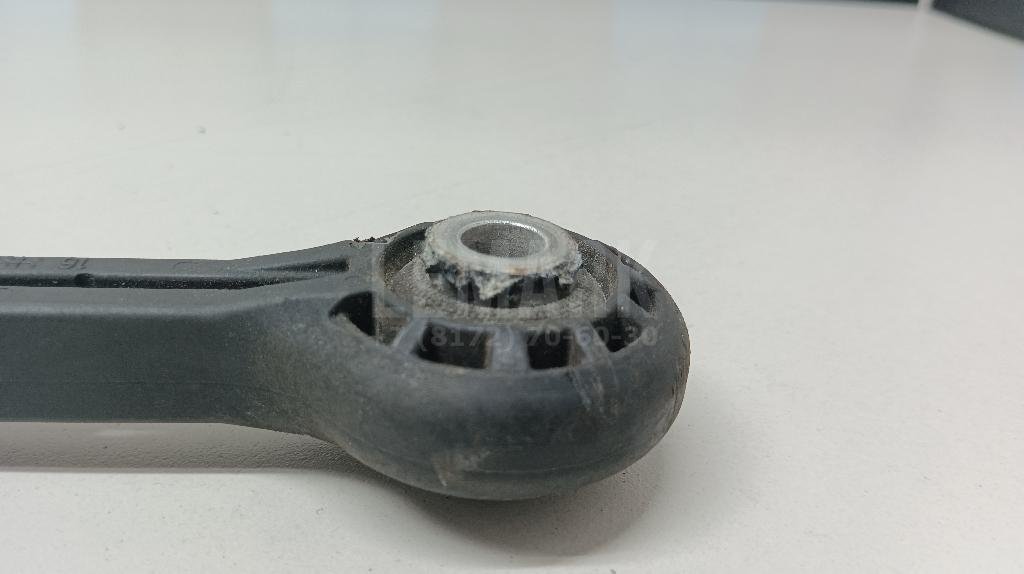 Стойка переднего стабилизатора