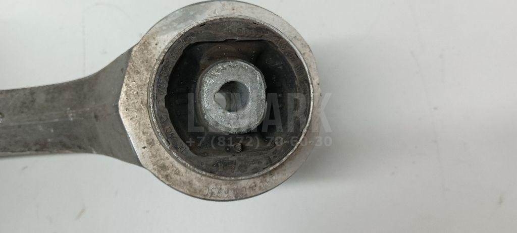 Рычаг передний нижний левый задний