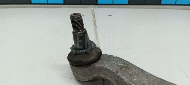 Рычаг передний нижний левый задний