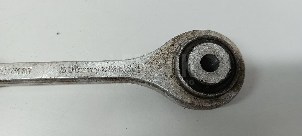 Стойка переднего стабилизатора