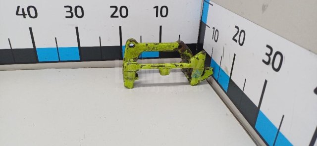 Скоба суппорта заднего левого