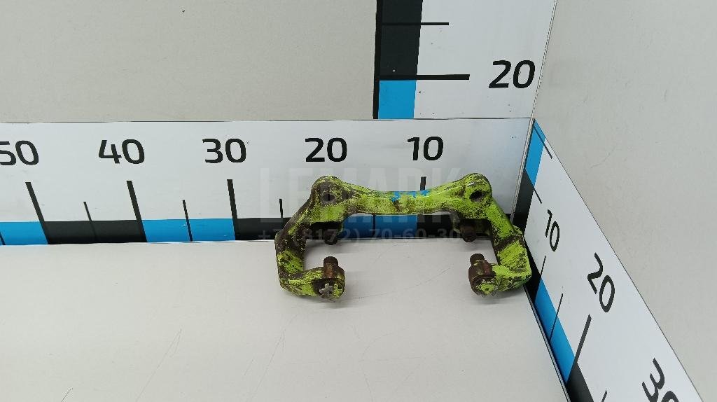 Скоба суппорта переднего