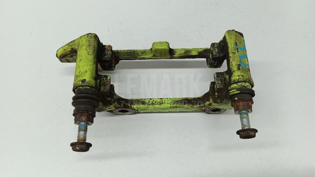 Скоба суппорта заднего правого