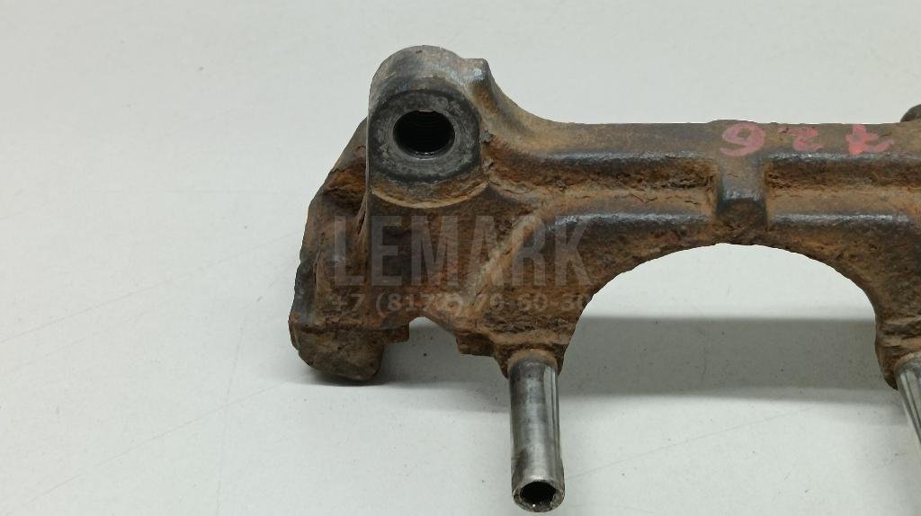 Скоба суппорта переднего