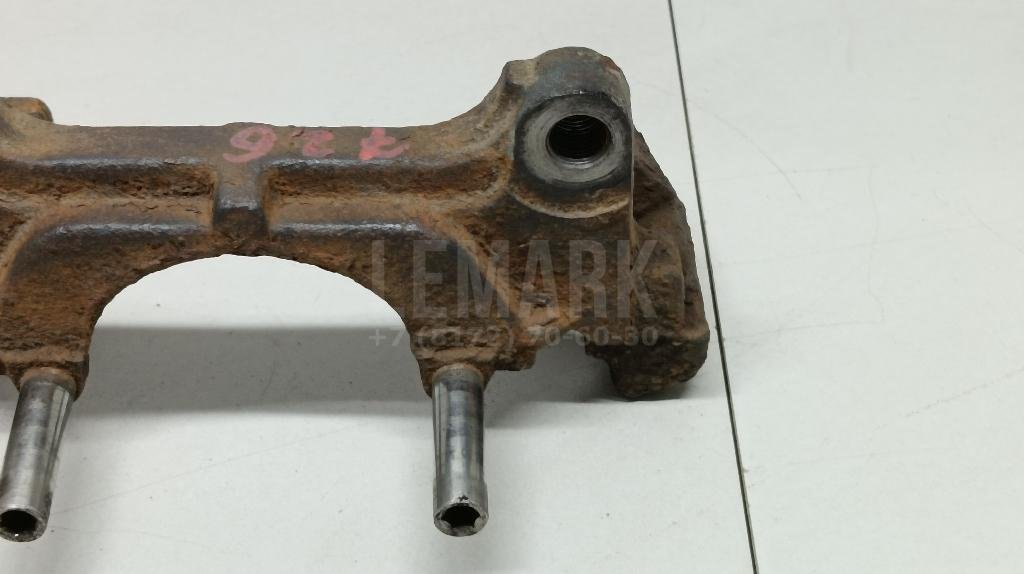 Скоба суппорта переднего