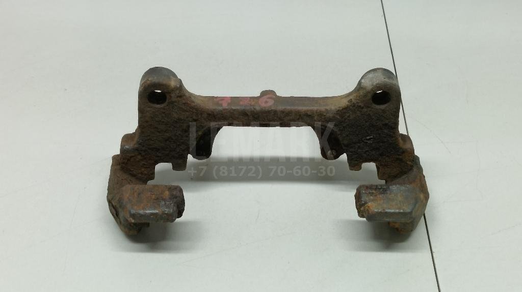 Скоба суппорта переднего