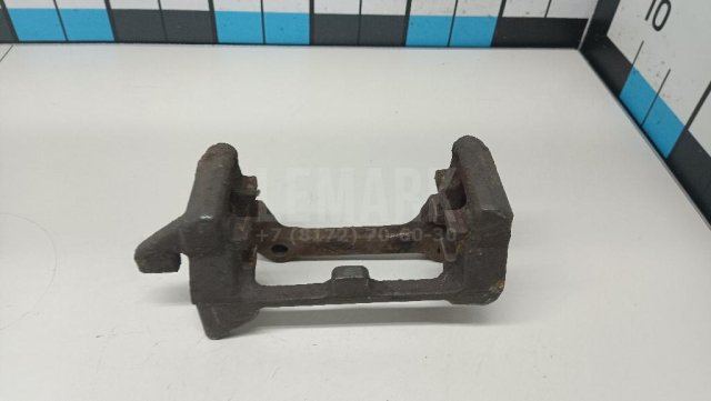 Скоба суппорта заднего левого