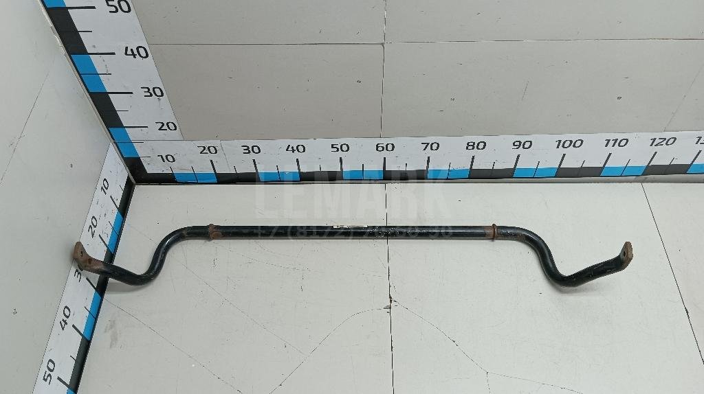 Стабилизатор передний