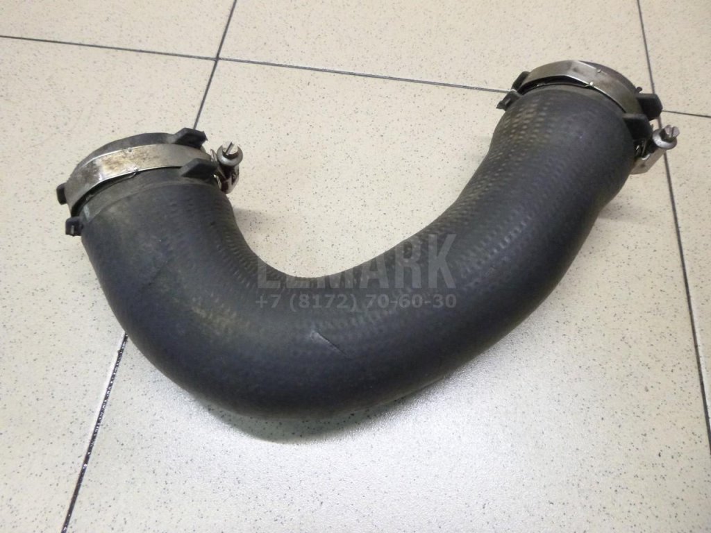 Патрубок интеркулера